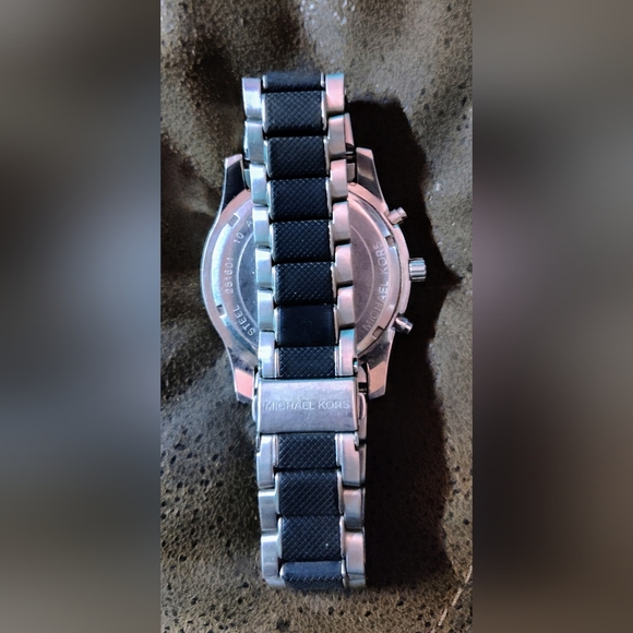 Michael Kors Men's Casual Sport Wrist Watch - Picture 4 of 4